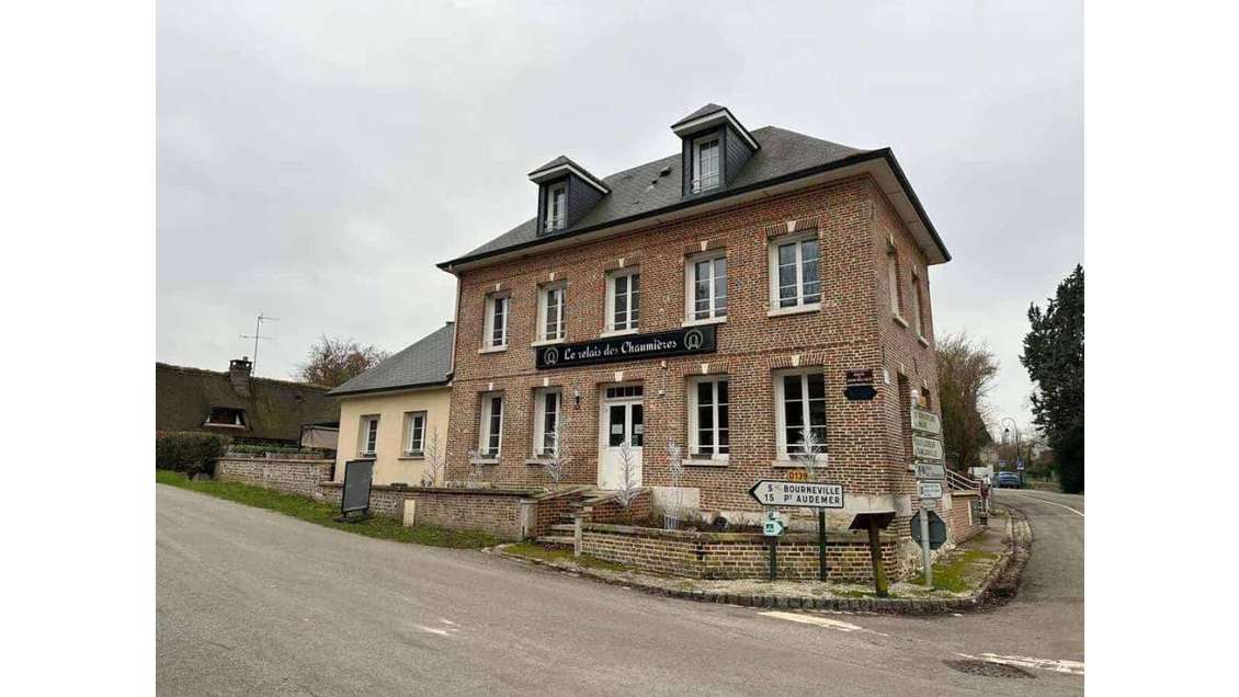 A louer restaurant de 175m² avec jardin Aizier