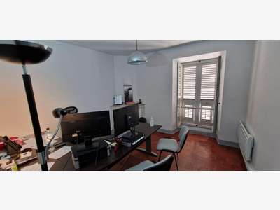 A louer local commercial 75m² centre ville Ajaccio