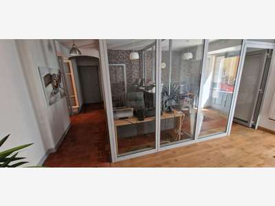 A louer local commercial 75m² centre ville Ajaccio