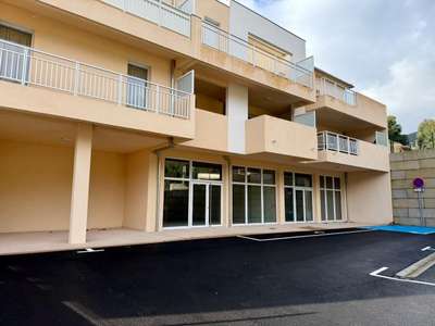 A louer local brut de 95m² en RDC à Ajaccio