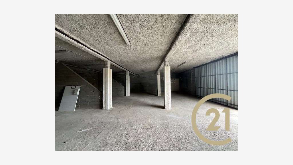 A louer local commercial de 500m² à Albi Sud