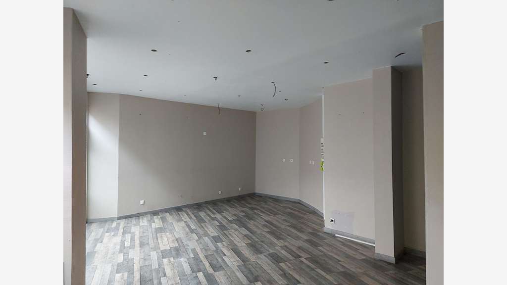 A louer local commercial de 50m² en centre Alençon