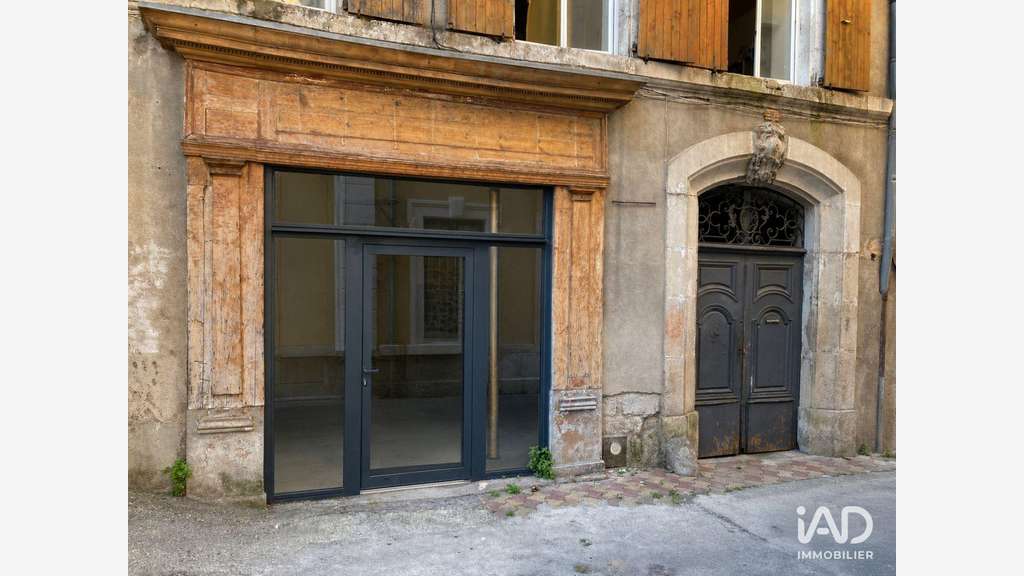 A louer magnifique local 28m² à Alès centre