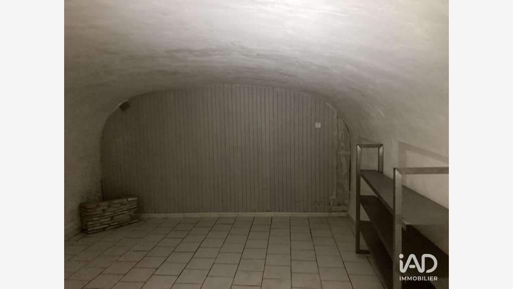 A louer magnifique local 28m² à Alès centre