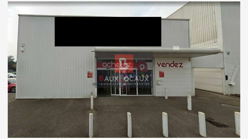 A louer local isolé 404m² en zone comm à Alès