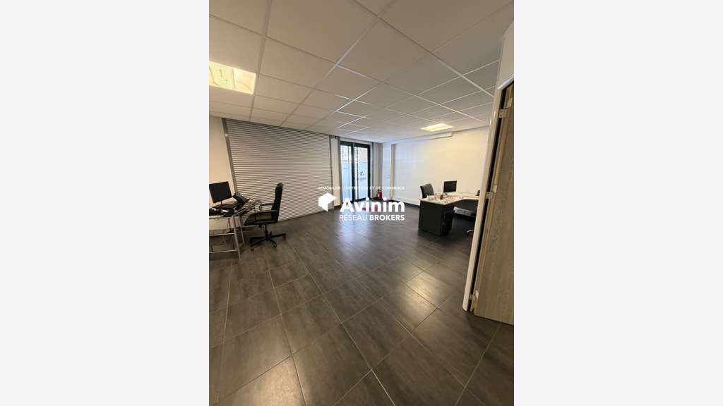 A louer local commercial pro de 75m² à Alfortville