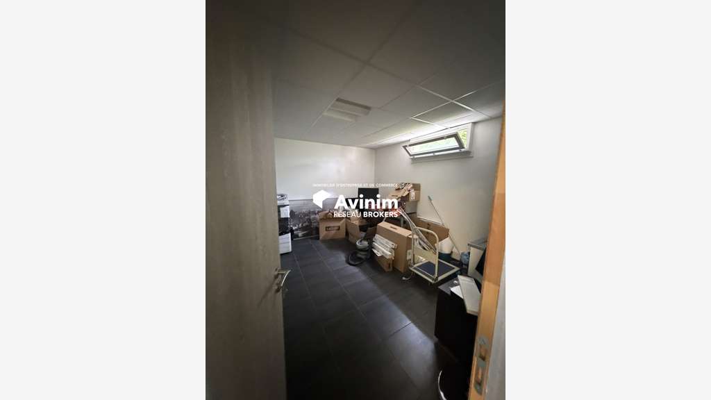 A louer local commercial pro de 75m² à Alfortville