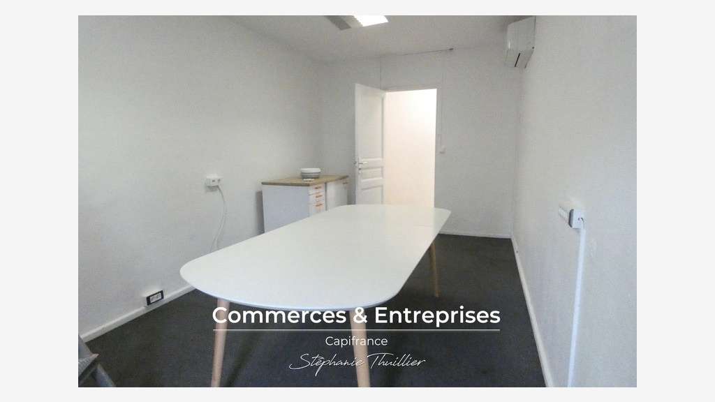 Local commercial 96m² à louer à Allauch