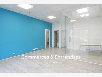 Local commercial 96m² à louer à Allauch 