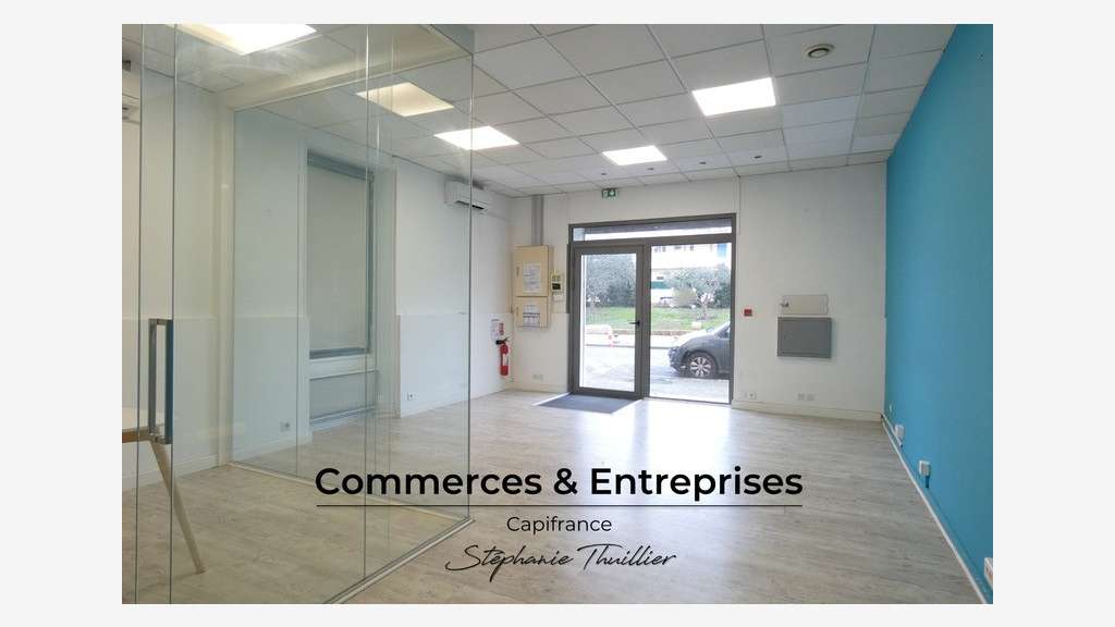 Local commercial 96m² à louer à Allauch