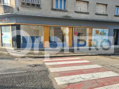 Location local commercial 531m² centre Ambérieu