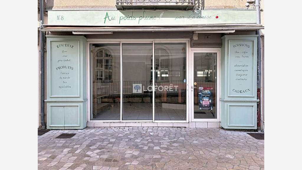 A louer local commercial 160m² centre d'Ancenis