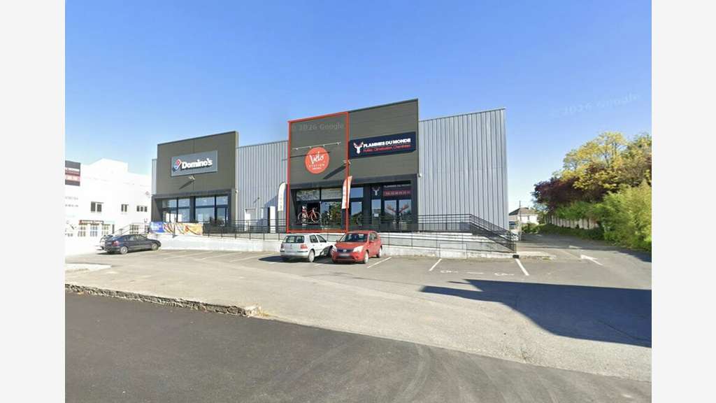 Loue local commercial 137m² Ancenis axe fréquenté