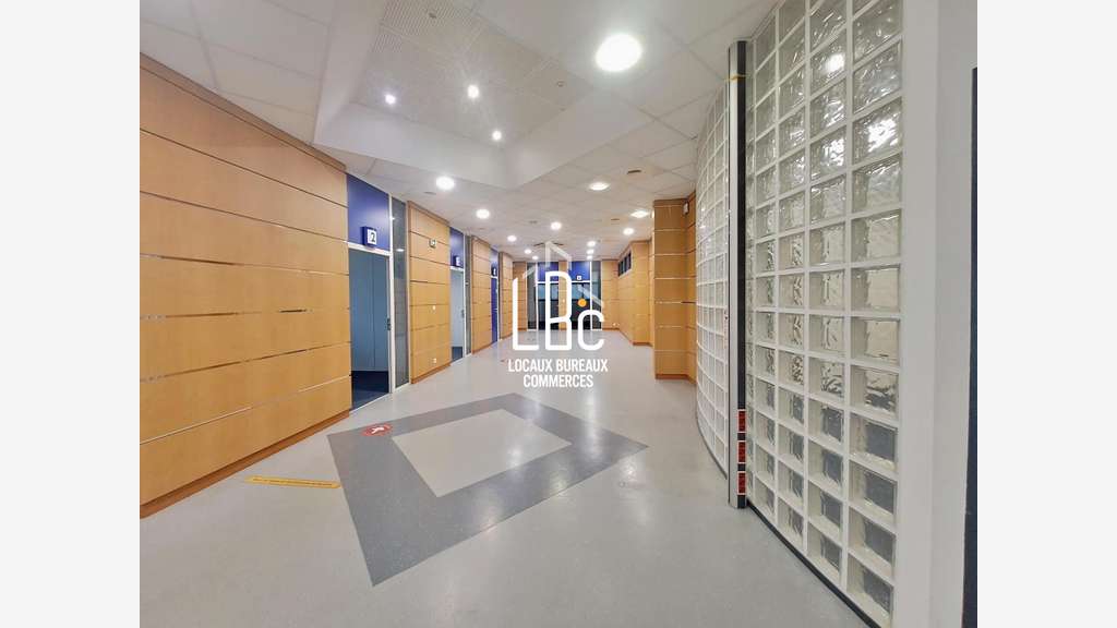 Loue local commercial 250m² à Ancenis secteur gare