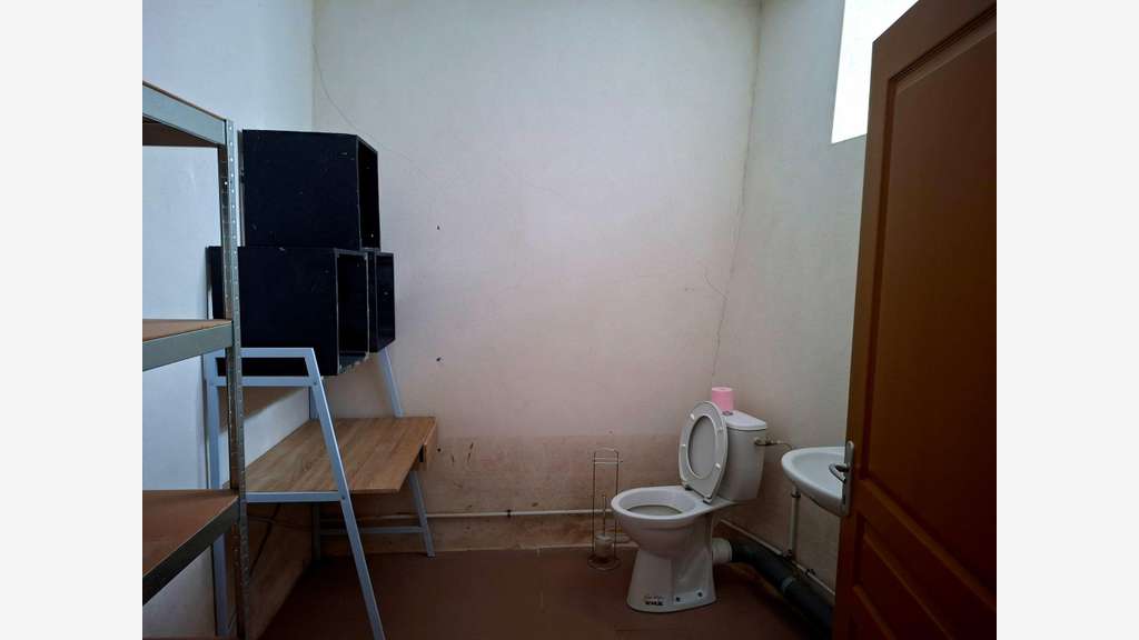 A louer local commercial 115m² à Anduze