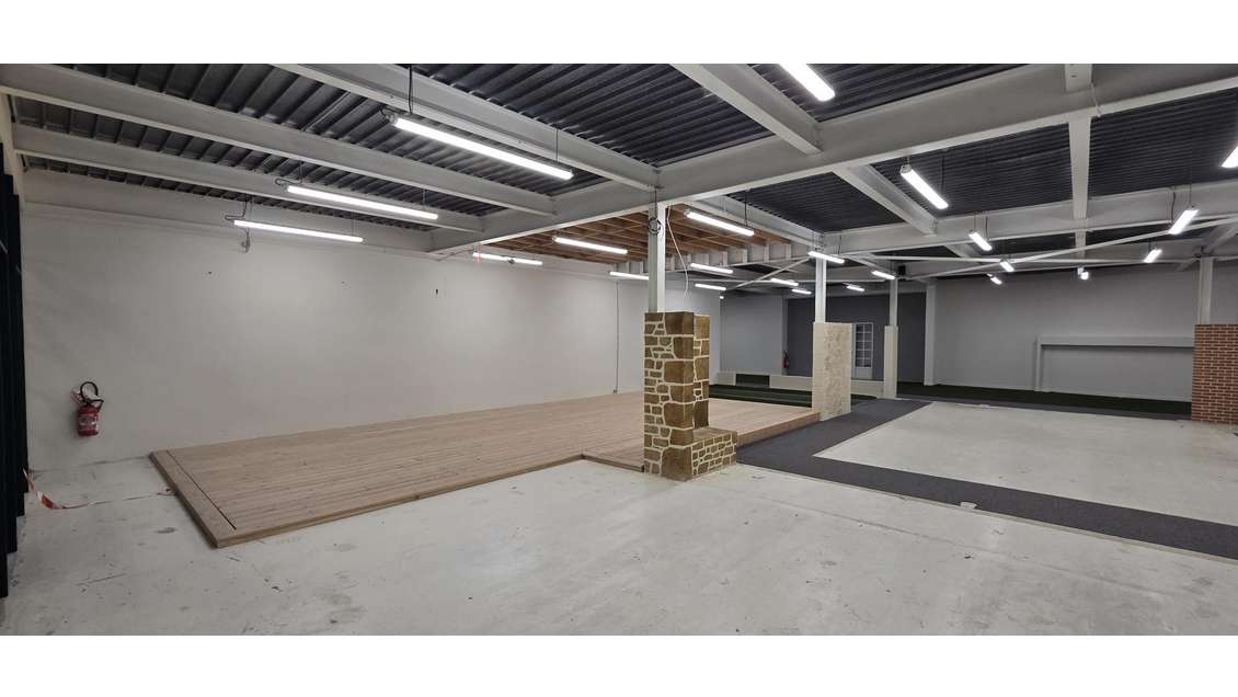 Local 650m² à louer axe passant à Angers