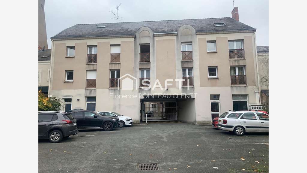 A loue local commercial 65m² Rue Rabelais à Angers