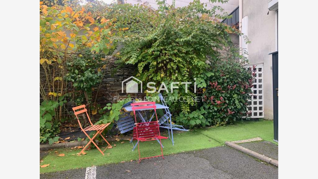 A loue local commercial 65m² Rue Rabelais à Angers