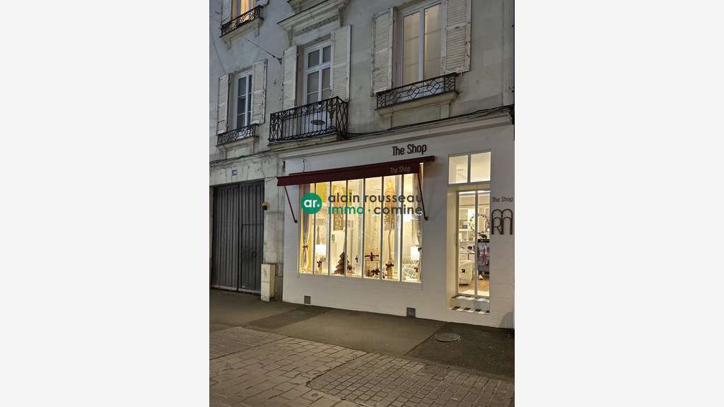 Local commercial 28m² à louer à Angers centre