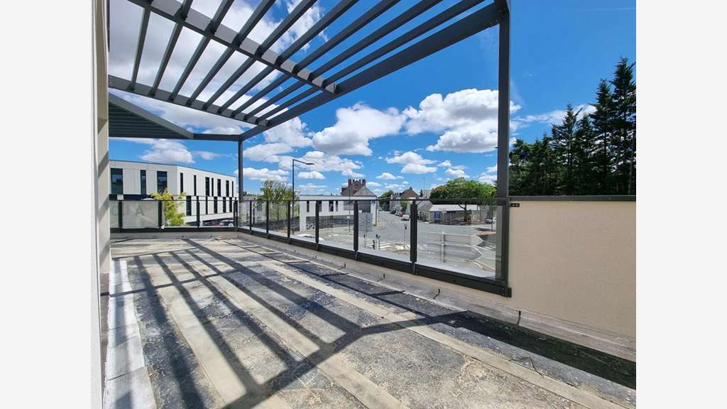 Location cellule neuve à Angers Madeleine  
