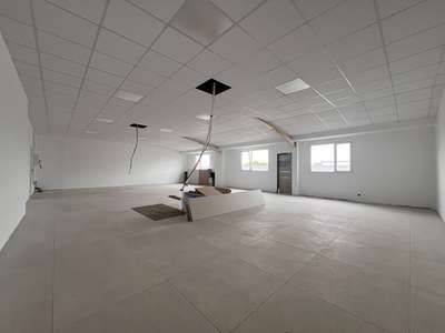 Bureaux accès PMR 128m² R+1 à Anglet  