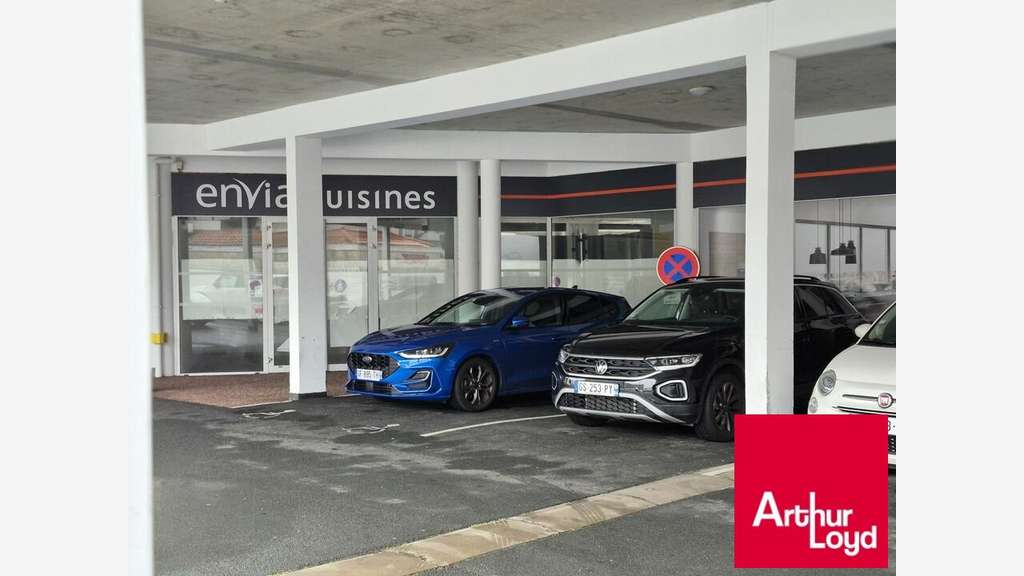 Local visuel N°1 sur grand axe proche BAB2 Anglet