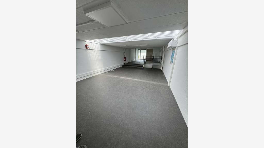 Local 162m² à louer ZA de Maignon à Anglet
