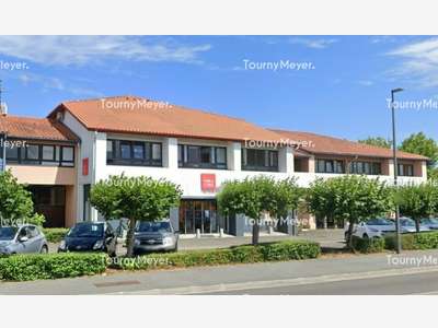 Local de 527m² à louer à Anglet BAB2