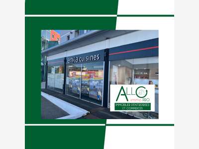 A louer local commercial 280m² empl prime à Anglet