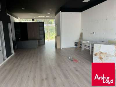 Loue local commercial de 81m² en RDC centre Anglet