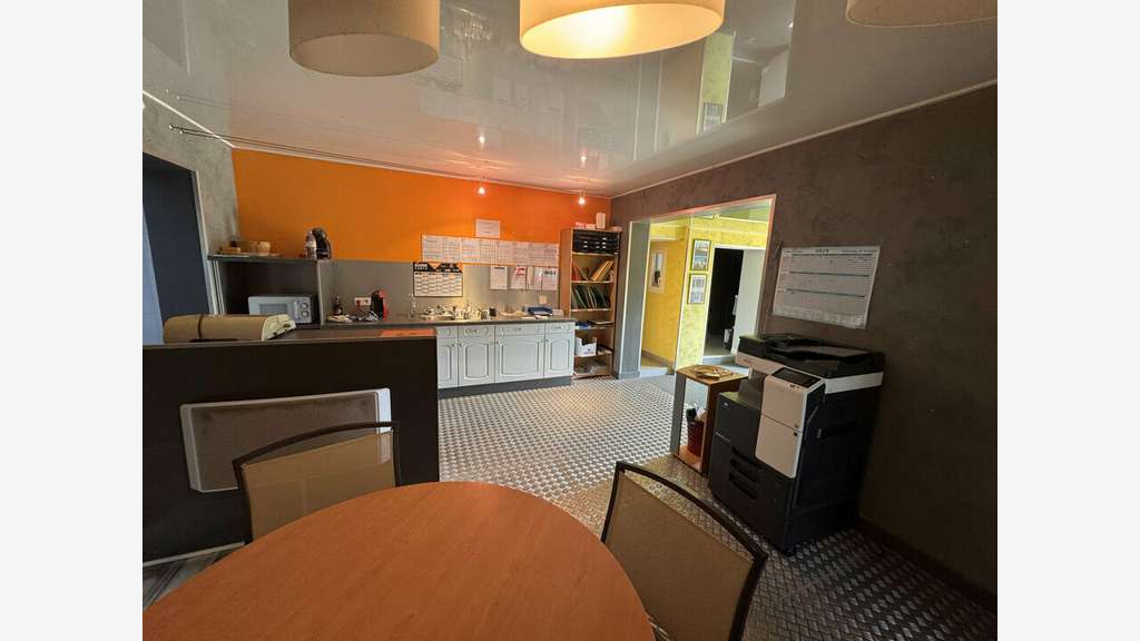 Local d'activité 550m² à louer à Angoulême