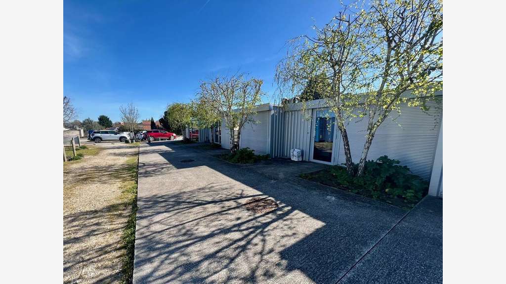 Local 57m² à louer à Angoulême Zone des Agriers
