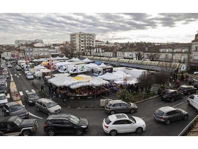 Location Locaux commerciaux - Boutiques à Angoulême