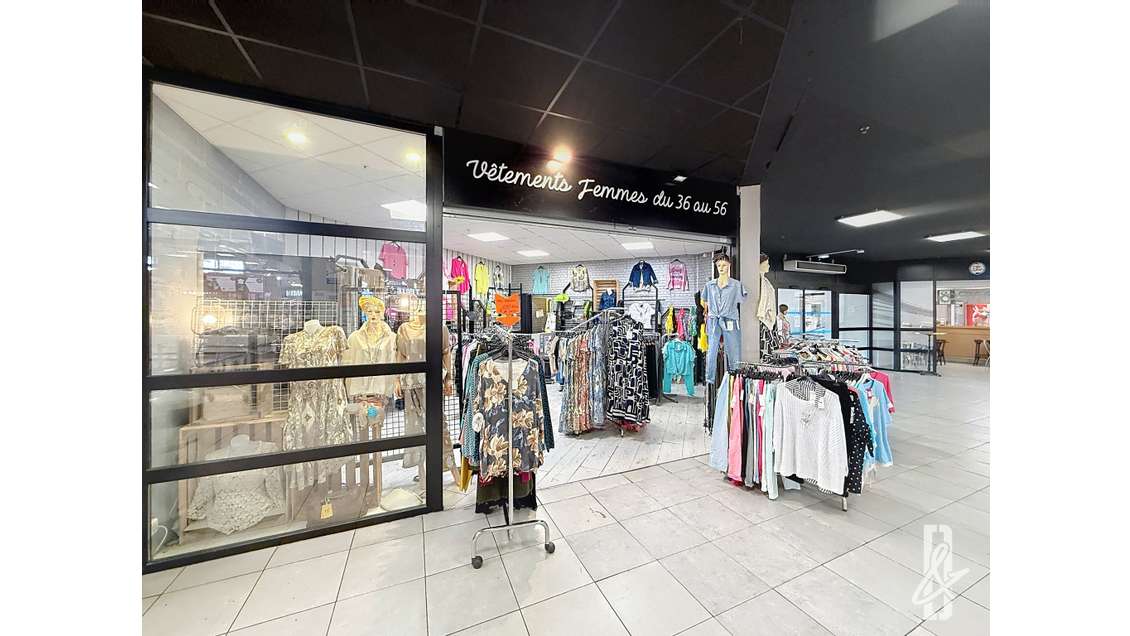 A louer local commercial 45m² en galerie Angoulème