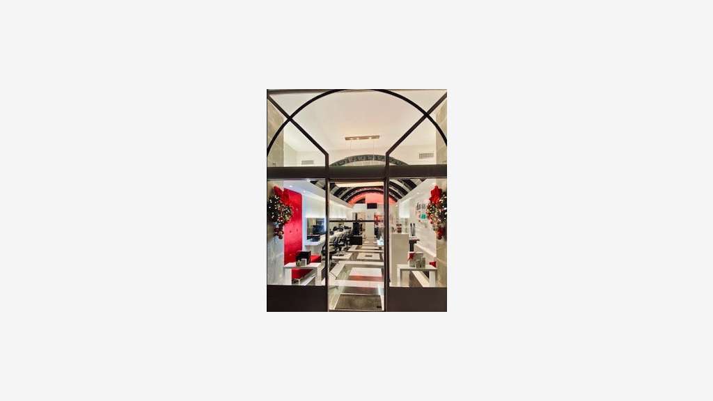 A louer local 65m² + cave hypercentre Annecy