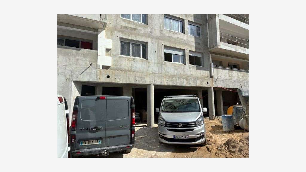 Local commercial 175m² à louer en RDC à Annemasse