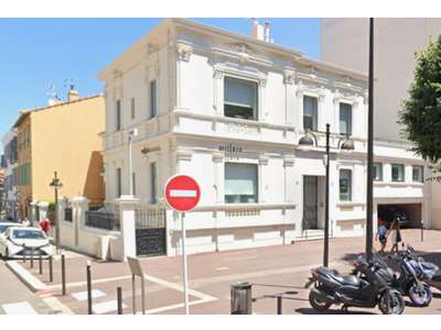 Location Locaux commerciaux - Boutiques à Antibes