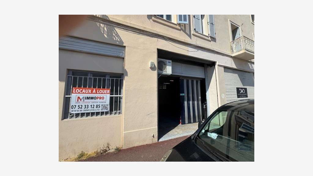 A louer local d'activité 216m² proche port Antibes