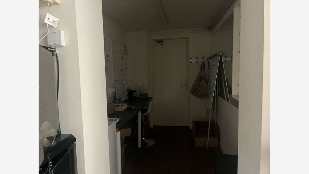 Local commercial de 109m² à louer en zc à Apt