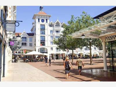 ARCACHON - LOCAL COMMERCIAL à louer