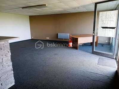 A louer local bureau + hangar 142m² A4 / A31