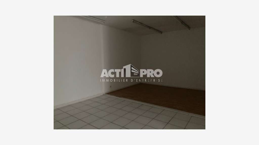 À louer local commercial 58m² ZA Argelès-sur-Mer