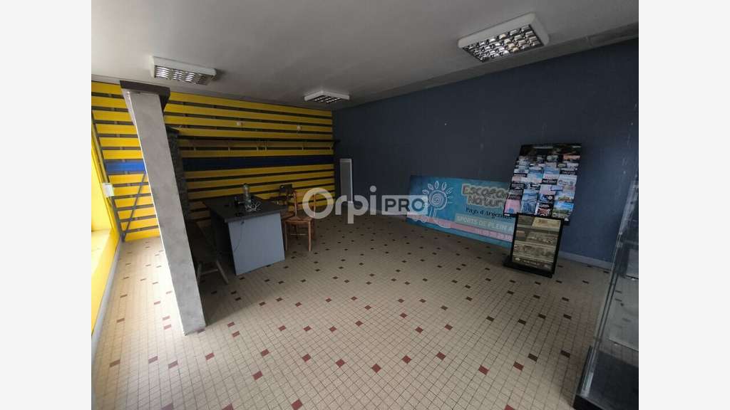 A louer local commercial 100m² à Argentat/Dordogne