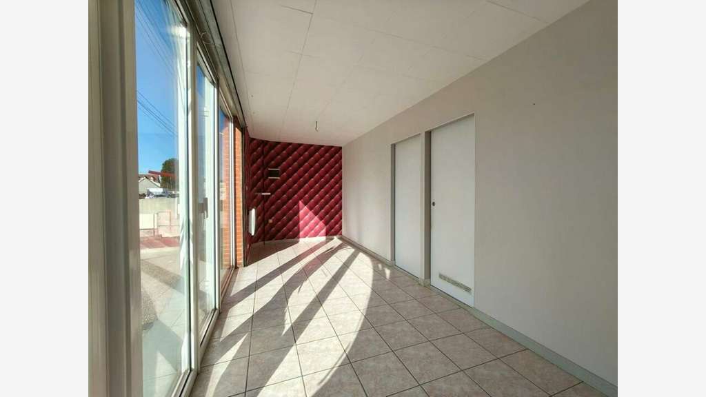 Local d'activité 43m² à louer Arques Jules Guesde