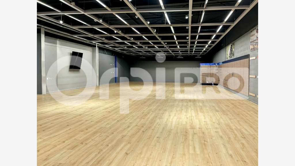 A louer local cial 437m² Arras zone très passante