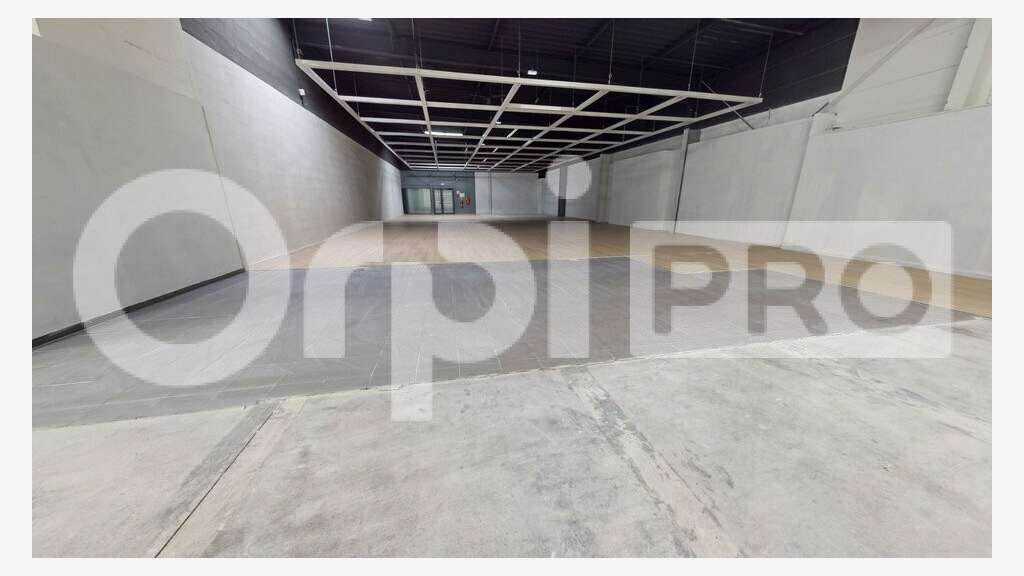 A louer local cial 437m² Arras zone très passante