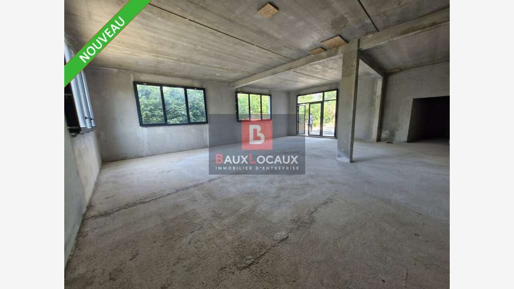 Loue local commercial 130m² empl premium à Aubagne