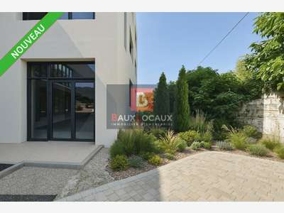 Loue local commercial 130m² empl premium à Aubagne