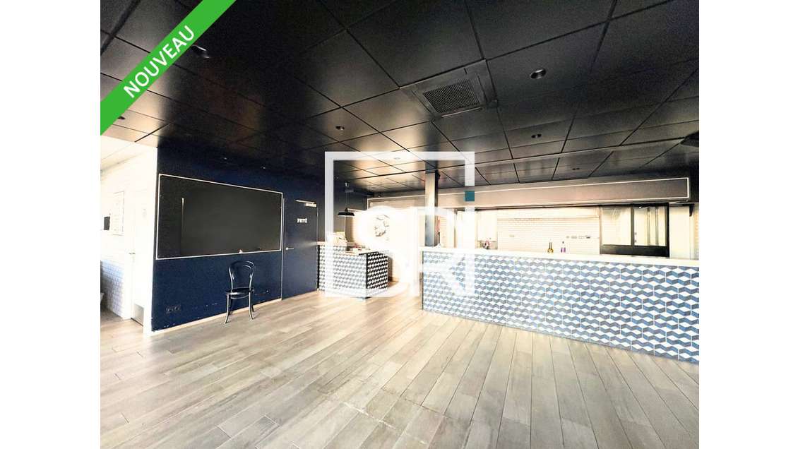 Local 320m² à forte visibilité à louer à Aubière
