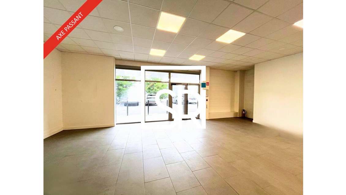 AUBIERE - LOCAL COMMERCIAL à louer